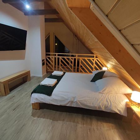 Miedzy Drzewami Villa Biecz Bagian luar foto