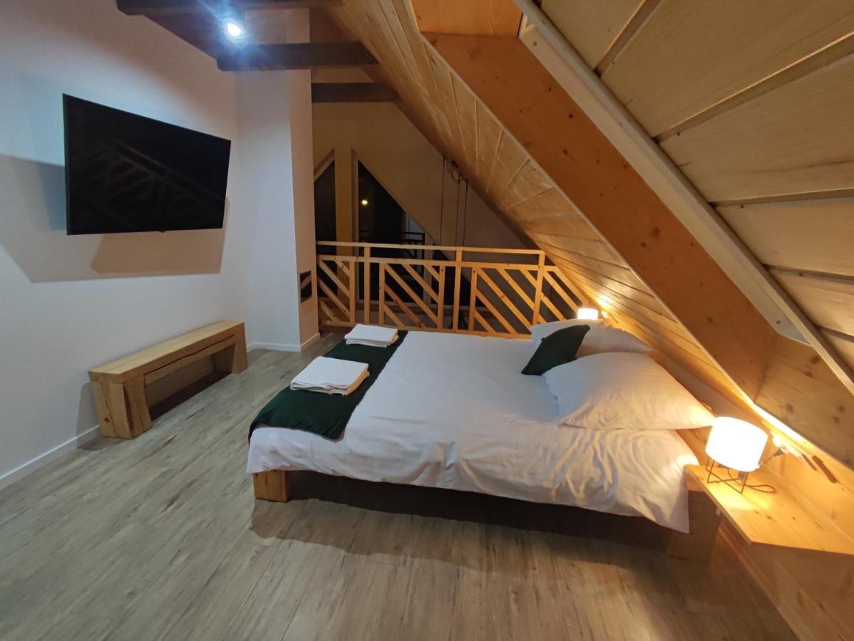 Miedzy Drzewami Villa Biecz Bagian luar foto